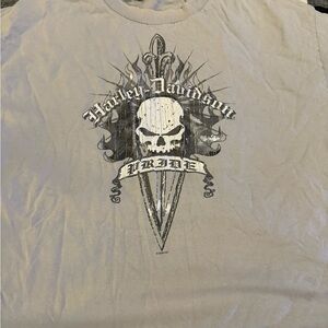 Harley-Davidson Skull Graphic‎ Tee in Gray